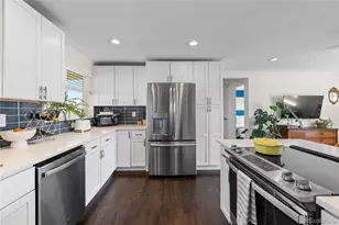 3011 Oneida St, Denver, CO 80207 - Photo 12