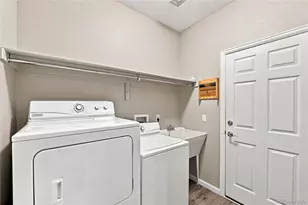 23410 E Moraine Pl, Aurora, CO 80016 - Photo 16