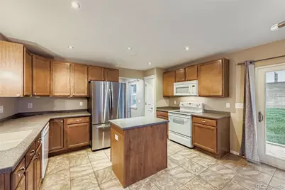 10882 Dayton Way, Commerce City, CO 80640 - Photo 12