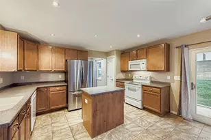 10882 Dayton Way, Commerce City, CO 80640 - Photo 12