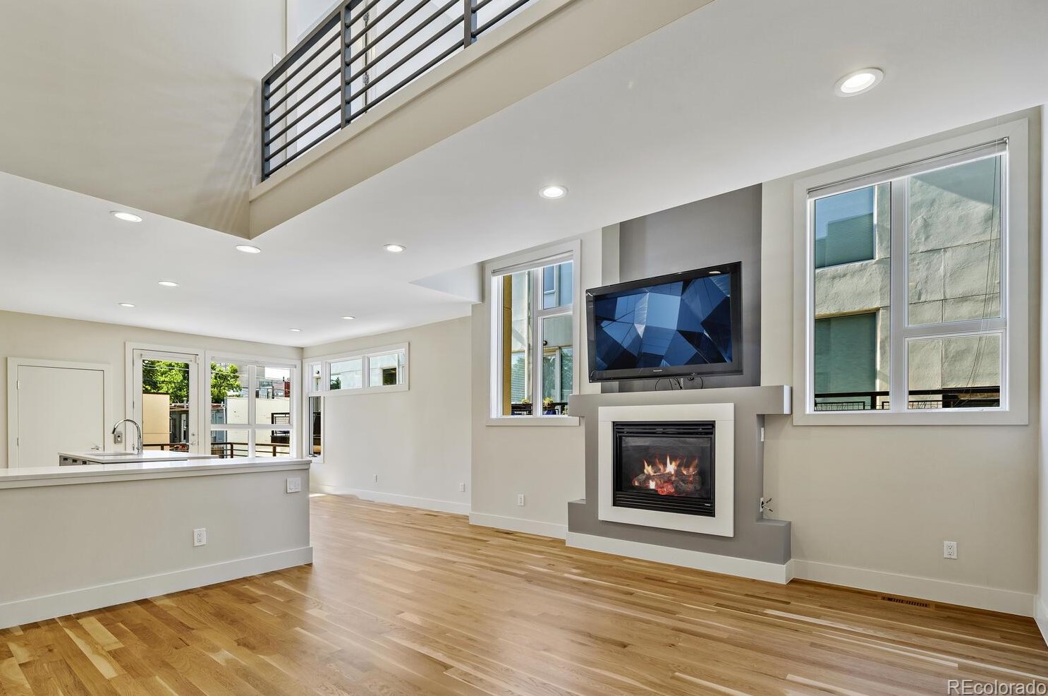2414 Glenarm Pl, Denver CO  80205-3129 exterior