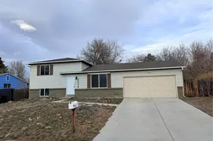 2954 S Idalia St, Aurora, CO 80013 - Photo 2