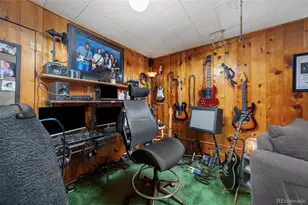 2056 Forest St, Denver, CO 80207 - Photo 26