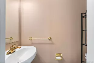 9105 E Lehigh Ave, Denver, CO 80237 - Photo 12