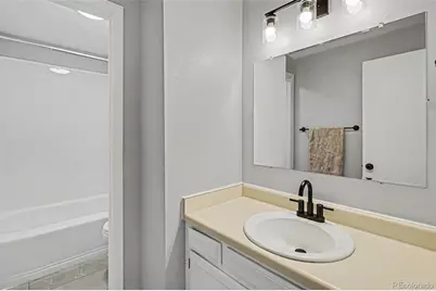 4244 S Bahama Street, Aurora, CO 80013 - Photo 12
