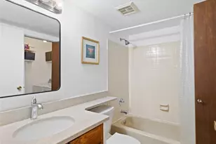 902 S Walden St, Aurora, CO 80017 - Photo 20