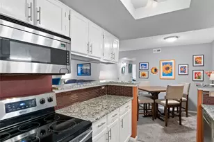 902 S Walden St, Aurora, CO 80017 - Photo 14