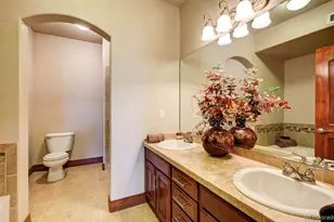 9079 E Panorama Cir, Englewood, CO 80112 - Photo 14