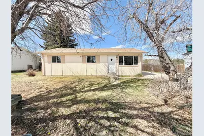 811 S Chestnut Street, Elizabeth, CO 80107 - Photo 1