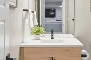 9807 E 63rd Ave, Denver, CO 80238 - Photo 32