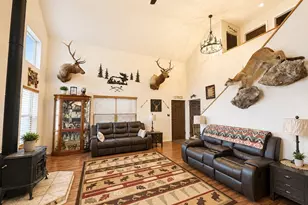 470 Lakeview Dr, Drake, CO 80515 - Photo 16