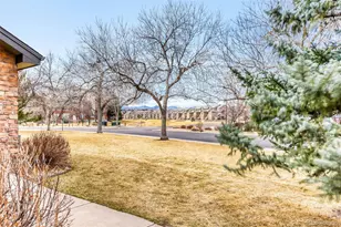 2770 W Greens Ct, Littleton, CO 80123 - Photo 4