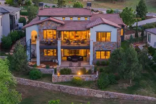 8310 Raphael Ln, Littleton, CO 80126 - Photo 4