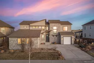 8272 S Langdale Way, Aurora, CO 80016 - Photo 2