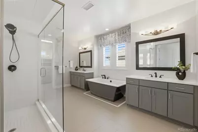8272 S Langdale Way, Aurora, CO 80016 - Photo 30