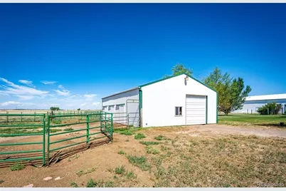 56054 E Virginia Place, Strasburg, CO 80136 - Photo 10