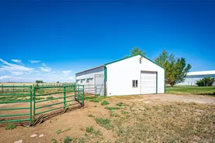 56054 E Virginia Pl, Strasburg, CO 80136 - Photo 10