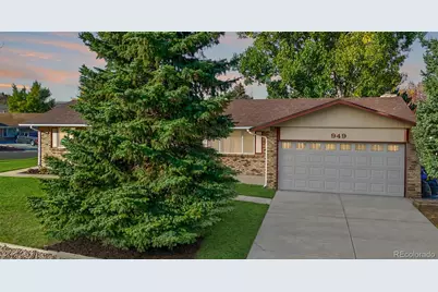 949 Mountain View Drive, Castle Rock, CO 80104 - Photo 2