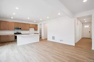 8458 Vona Ln, Littleton, CO 80125 - Photo 6