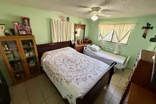 2077 Kingston St, Aurora, CO 80010 - Photo 6