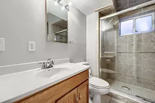 1640 Buchtel Blvd, Denver, CO 80210 - Photo 16