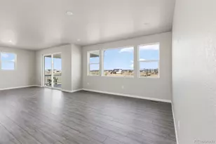 24317 E River Front Dr, Aurora, CO 80019 - Photo 10