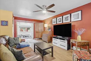 1341 Florence St, Aurora, CO 80010 - Photo 8
