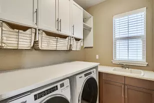 15388 W Evans Ave, Lakewood, CO 80228 - Photo 32