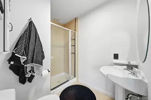 975 N Lincoln Street, Denver, CO 80203 - Photo 30