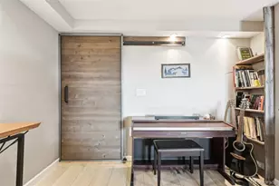 2 Adams St, Denver, CO 80206 - Photo 32