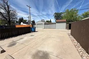 1687 Moline St, Aurora, CO 80010 - Photo 16