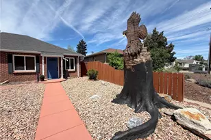 1687 Moline St, Aurora, CO 80010 - Photo 2