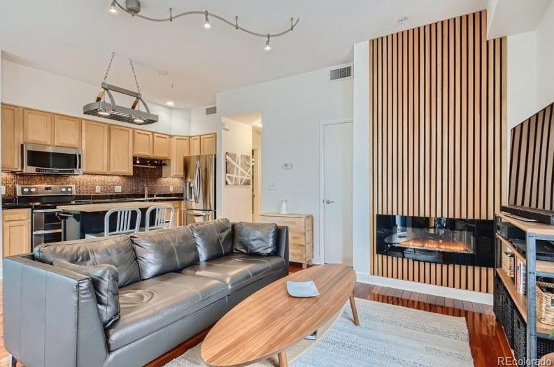 3149 Blake St #106, Denver, CO 80205