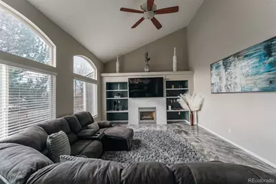 19066 E Berry Drive, Aurora, CO 80015 - Photo 2