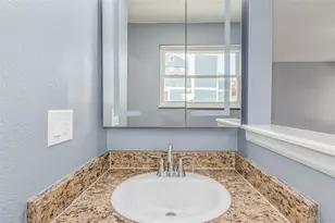 5105 Chandler Wy, Denver, CO 80239 - Photo 18