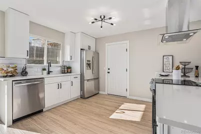 2684 E 97th Avenue, Thornton, CO 80229 - Photo 8