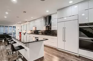 338 St Paul St, Denver, CO 80206 - Photo 8