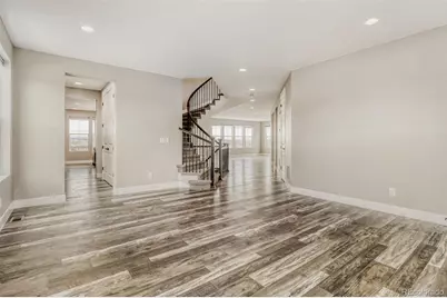 8055 S Elk Court, Aurora, CO 80016 - Photo 10