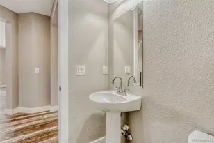 8055 S Elk Ct, Aurora, CO 80016 - Photo 24