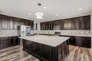 8055 S Elk Ct, Aurora, CO 80016 - Photo 14