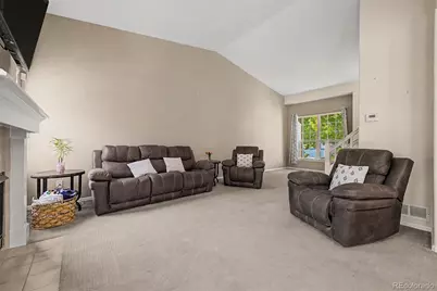19584 E Ithaca Place, Aurora, CO 80013 - Photo 10