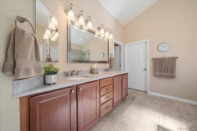 22066 E Chestnut Place, Aurora, CO 80016 - Photo 24