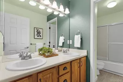 5404 S Dunkirk Way, Centennial, CO 80015 - Photo 24