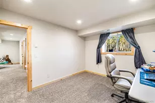 982 Georgia Dr, Jefferson, CO 80456 - Photo 28