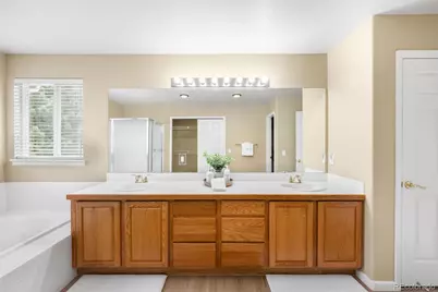 10090 Eagle Valley Way, Littleton, CO 80129 - Photo 20