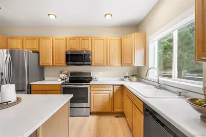 10090 Eagle Valley Way, Littleton, CO 80129 - Photo 8