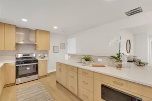 1170 S Gray St, Lakewood, CO 80232 - Photo 10