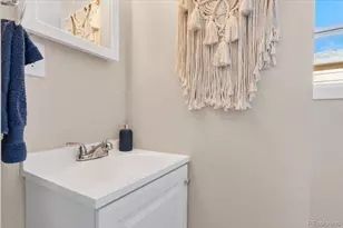 1364 Iola St, Aurora, CO 80010 - Photo 14