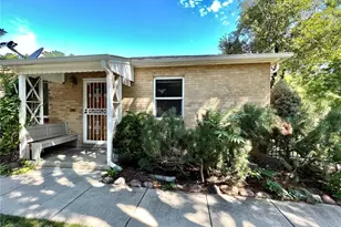 1063 Fillmore St, Denver, CO 80206 - Photo 1