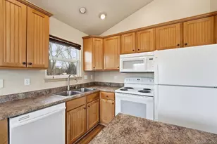 944 E Moreno Ave, Colorado Springs, CO 80903 - Photo 10